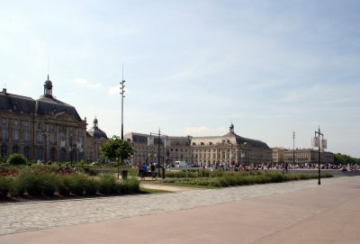 708 - Assemblée Générale de l'ANAMAT du 10 au 12 Mai 2011( Promenade dans Bordeaux mercredi après-midi )