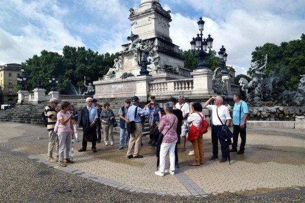 2137 - Sortie découverte dans Bordeaux, de la place des Quinconces à la place du Parlement, le 22.06.2023 (suite).